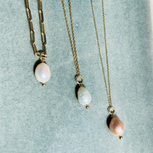 Load image into Gallery viewer, Tao charm with natural fresh water pearl
