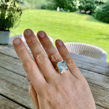 Load image into Gallery viewer, Aitutaki ring with aquamarine
