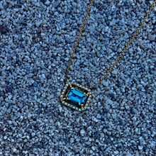 Load image into Gallery viewer, Madagascar necklace with large aquamarine and diamonds