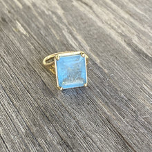 Load image into Gallery viewer, Aitutaki ring with aquamarine
