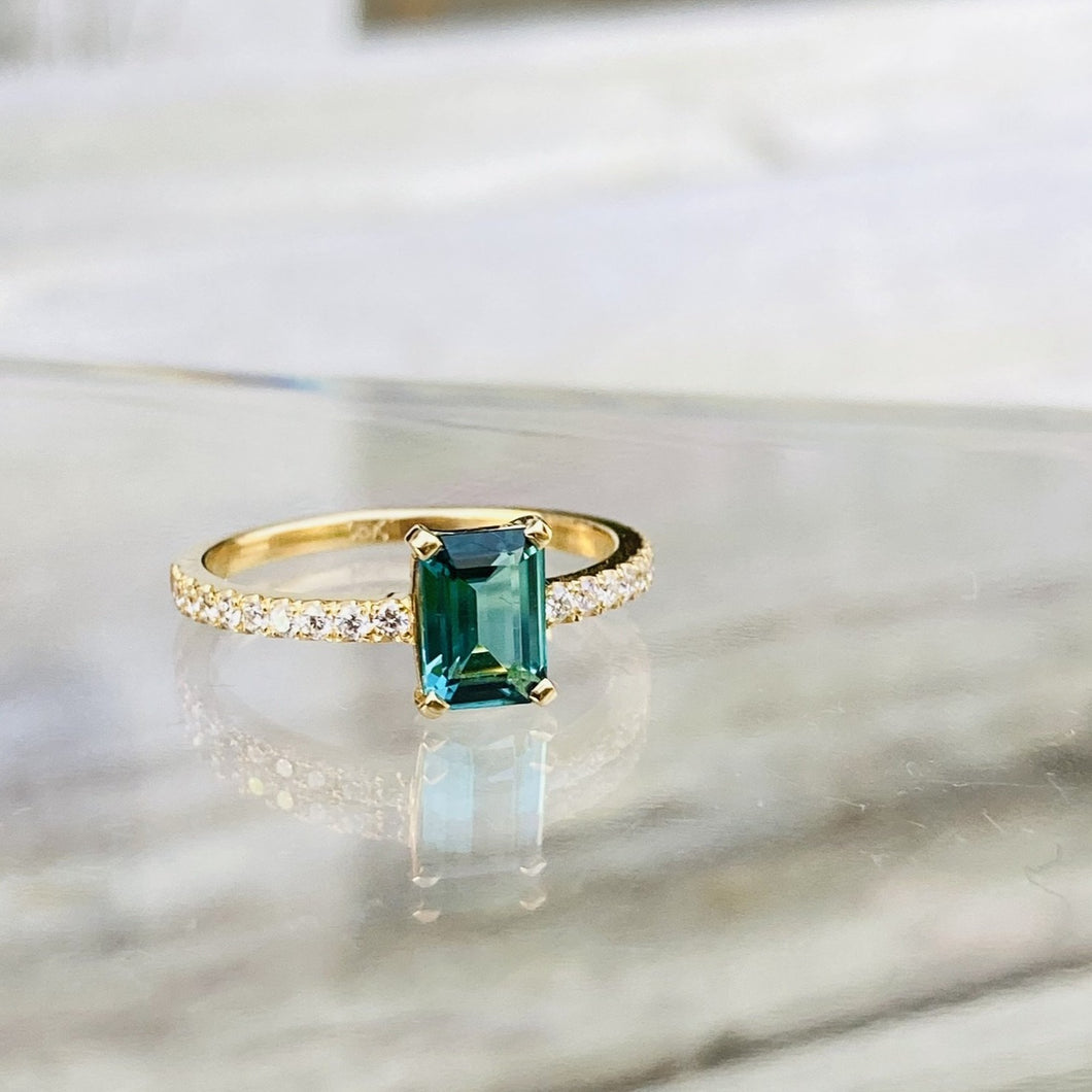 St. Barts ring with indicolite tourmaline and diamonds